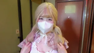 甜美金發少女陪玩白絲誘惑絲下被操得騷穴直流水 懶懶豬