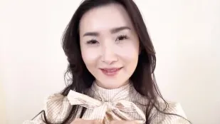 已婚性感女星望月玲實現了她的出軌幻想