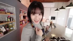 賢惠的我給男友準備的口交性愛早餐