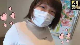 FC2PPV-4572279 相貌平平的大學二年級學生