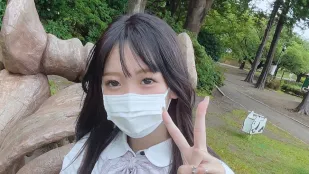 FC2PPV-4015448 擁有G罩杯豐滿彈跳的少女