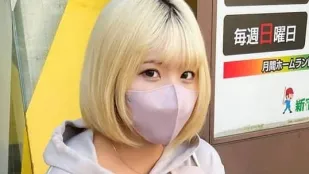 FC2PPV-4659454 一個金髮大屁股被人從後面猛幹