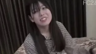 FC2PPV-3732924 純潔無瑕的白皙美女
