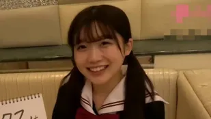 FC2PPV-4432303 第五彈可愛素人Deco醬的白虎中出自拍影片可愛素人Deco醬