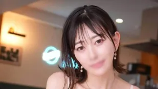 FC2PPV-4834785 甜美溫柔的自然美女