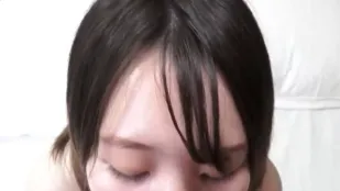 FC2PPV-4723681 整潔身材美女一生首次戶外暴露性交