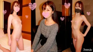 FC2PPV-2345920 胸部嬌小22歲的冷艷美女