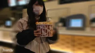 FC2PPV-1613165 身高140cm的天使臉上沾滿了精液