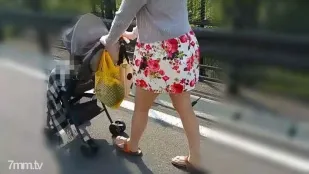 FC2PPV-1146843 私密產後比丈夫更早被小三侵犯的已婚婦人的床邊故事