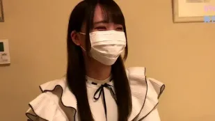 FC2PPV-4886248 清純美少女服務員制服偷情慘射
