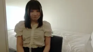FC2PPV-4534469 與夢想當偶像的人氣綜合咖啡廳女孩無碼中出性愛