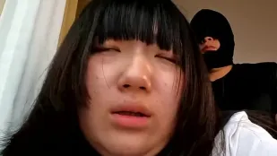 FC2PPV-4921378 十八歲少女三度處子羞澀歡愉內射