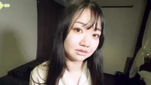 FC2PPV-3961013 睡衣誘惑小胸美眉狂噴不止