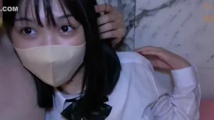 FC2PPV-3942165 純真高中生被撩狂插高潮不止