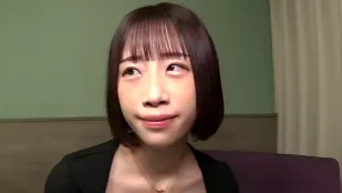 FC2PPV-4963391 剛入職羞澀美少女狂舔雙射失身