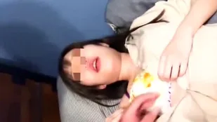 FC2PPV-4760632 散發成熟魅力牙醫小妹遭三人混戰