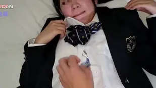 FC2PPV-4208688 遊戲少女意外中出秘密激戰