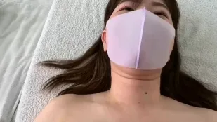 FC2PPV-3527969 純真歲美巨乳初嘗失身