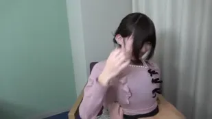 FC2PPV-4347402 鄉下出生鄉下長大的不諳世事方言女孩