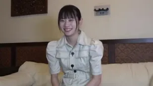 FC2PPV-4111554 像偶像一樣可愛