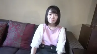 FC2PPV-3983525 稀有的濃密陰毛