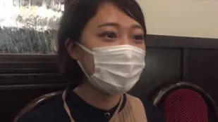 FC2PPV-4787780 長相清純酷似生駒里奈的JD