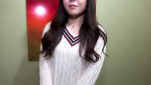 FC2PPV-4792776 纖細的梓醬正朝著偶像出道的目標努力