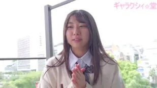 FC2PPV-4797940 緊緻的陰道即將被粗大的陰莖填滿