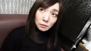 FC2PPV-1882019 沉迷於男公關偷偷動用了家裡的積蓄讓男公關在她體內高潮