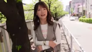 FC2PPV-4804573 開朗又淫蕩的大胸美髮師