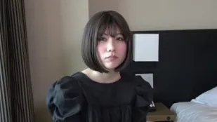 FC2PPV-1716939 長得像有吉霞的美女首次爆漿爆菊