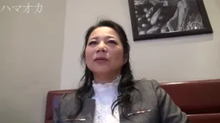 FC2PPV-1375081 居住在京都的50歲已婚女醫生