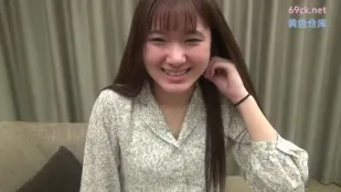 FC2PPV-1207332 害羞的小臉美女